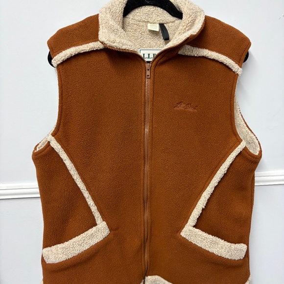 L.L. Bean Jackets & Blazers - L.L. Bean Brown and Cream Fleece Vest